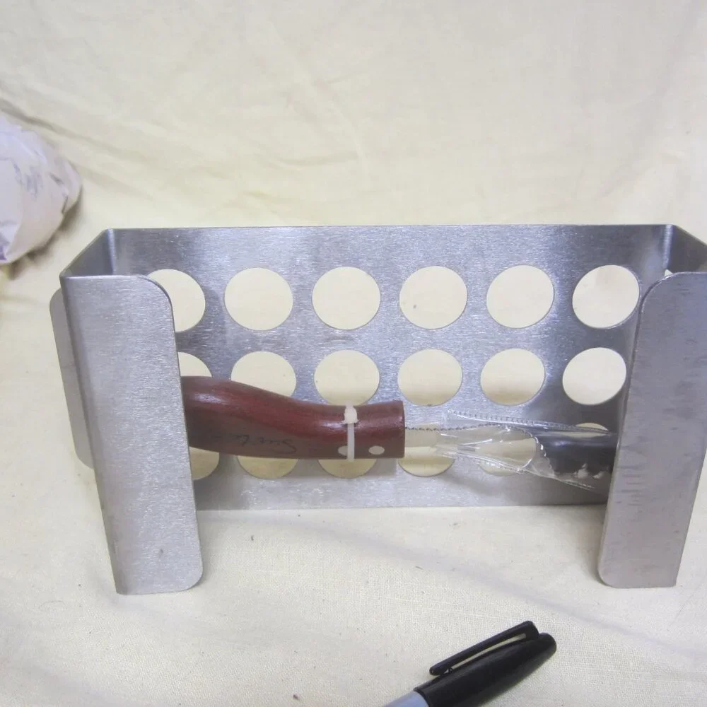 JALAPENO GRILL/OVEN RACK & CORER KNIFE BY SUR LA TABLE, 18 PEPPERS